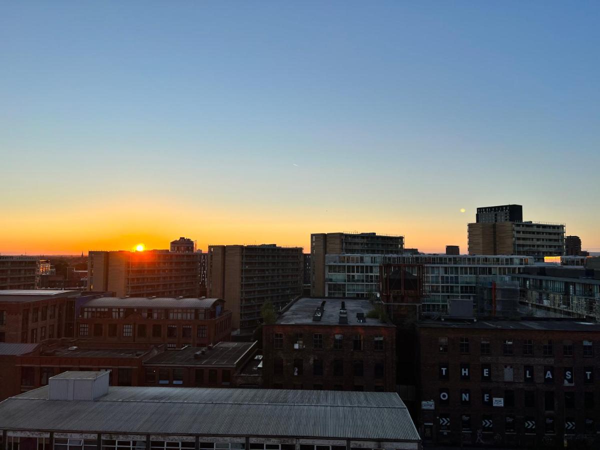 Two Bedrooms Exquisite En-Suite Apartment Deansgate Manchester Extérieur photo